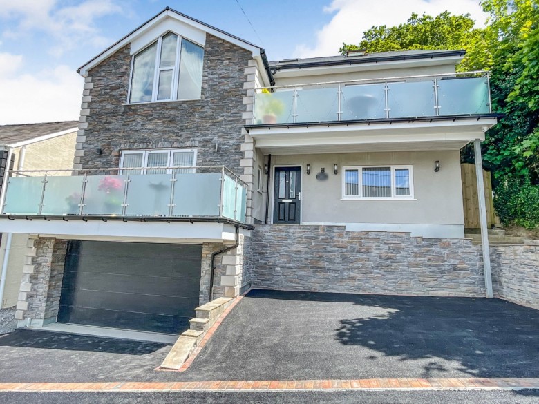 Click the photo for more details of Goppa Road, Pontarddulais, Swansea, West Glamorgan, SA4 8JW