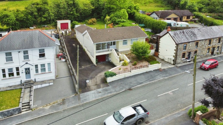 Click the photo for more details of Waungron Road, Ammanford, Carmarthenshire, SA18