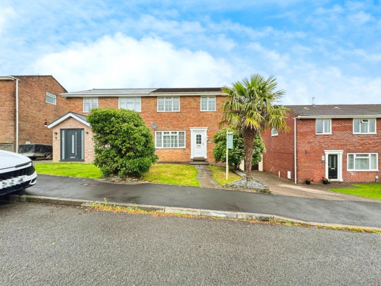 Click the photo for more details of Highfield, Gorseinon, Swansea, West Glamorgan, SA4