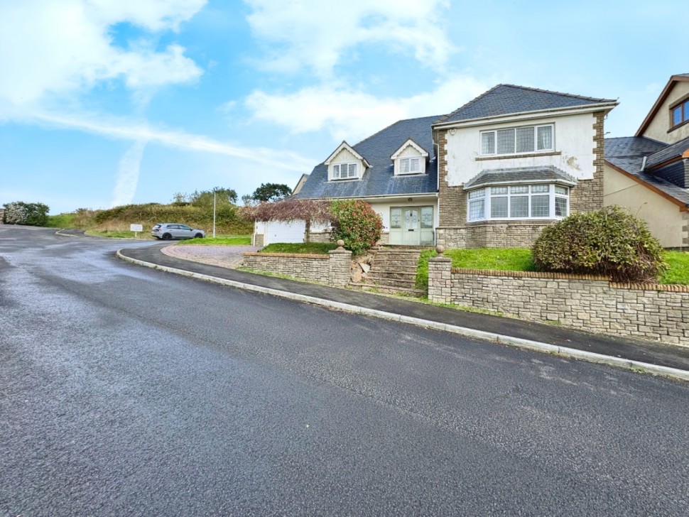 Images for Coed Y Bronallt, Hendy, Pontarddulais, Swansea, Carmarthenshire, SA4 0ZW EAID:no86estateagency BID:291